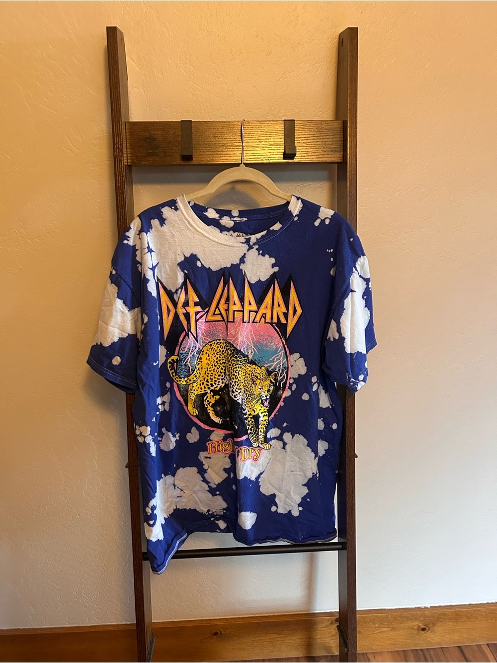 Def Leppard Graphic Tee - Blue & White Tie-Dye